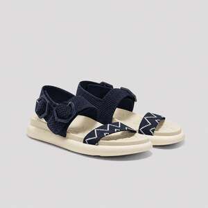 Vivaia Isla AdaptAll Sporty Comfort Lightweight Casual Navy All Day Sandals 7.5